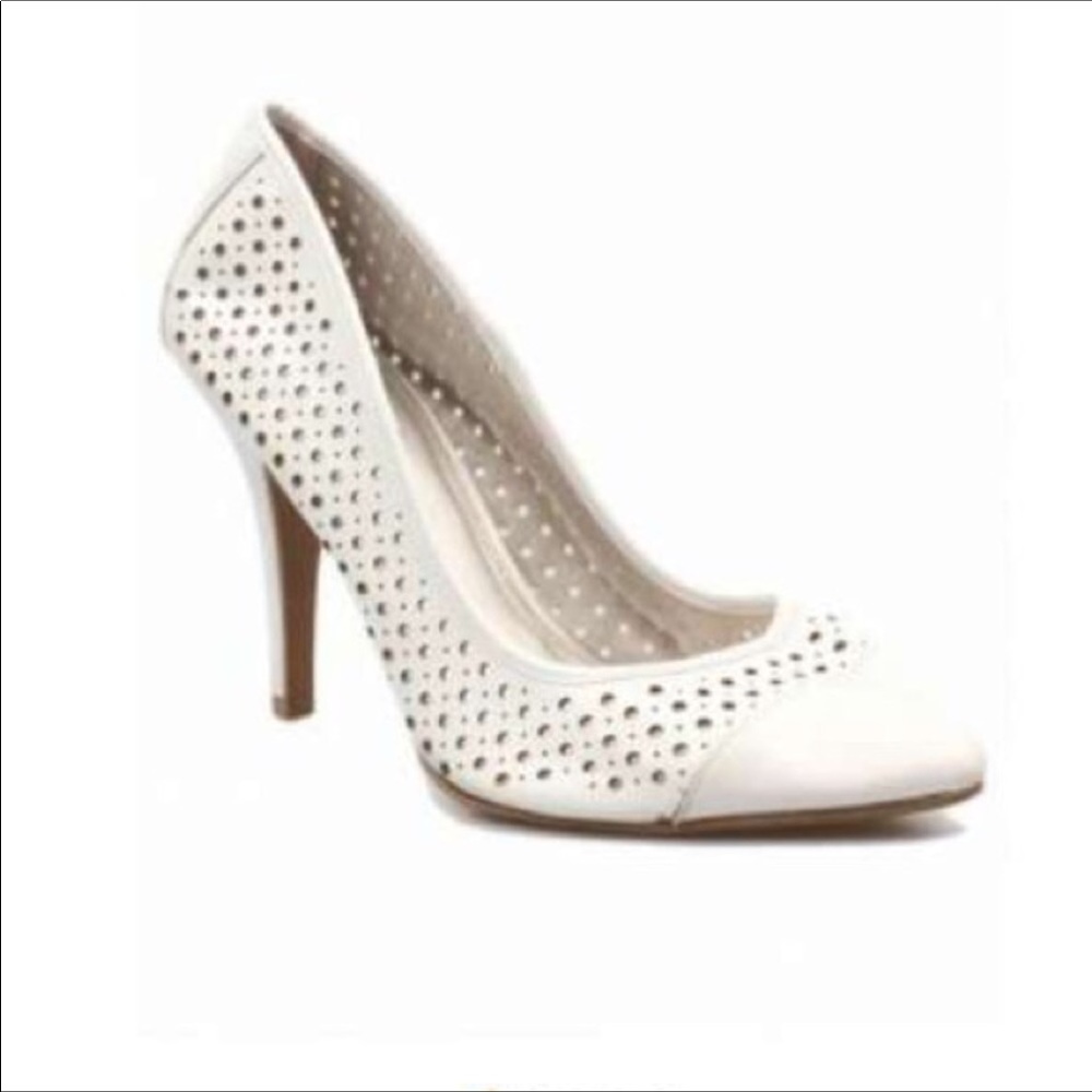 Perfect white 4-inch heel.
